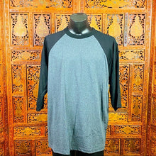 Load image into Gallery viewer, Pro Club Men’s Baseball Tee NWT
