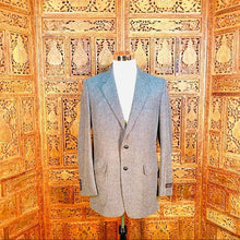 Load image into Gallery viewer, Vintage Joe Namath Signature Collection Blazer NWT
