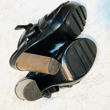 Load image into Gallery viewer, (SOLD)Coach Paddy Mule Heels
