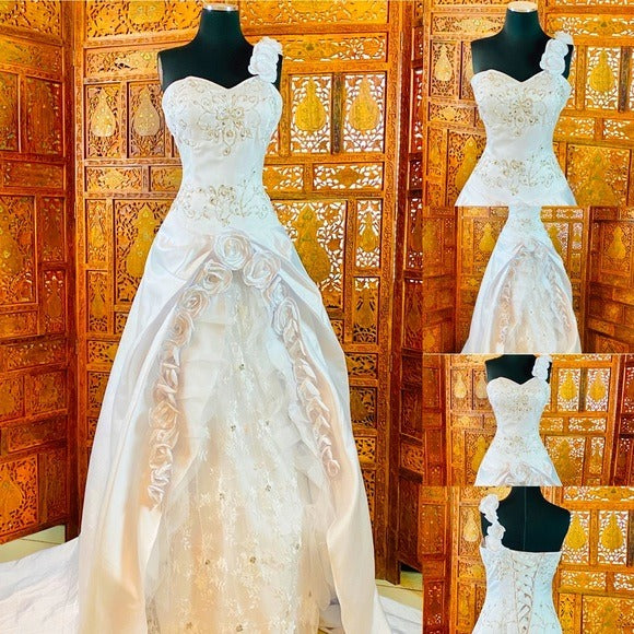 (002) One Shoulder Flower Strap Wedding Gown NWT