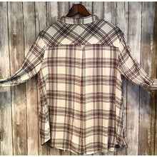 Load image into Gallery viewer, Ingrid &amp; Isabel Flannel Maternity Shirt

