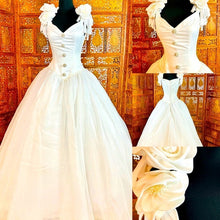 Load image into Gallery viewer, (000) Alfred Sung Princess Sweetheart Wedding Gown NWT
