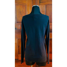 Load image into Gallery viewer, Gap City Chic Crew Neck Sweater
