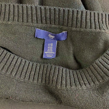 Load image into Gallery viewer, Gap City Chic Crew Neck Sweater
