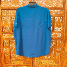 Load image into Gallery viewer, Columbia Men’s Short Sleeve Omni-Shade Shirt NWT
