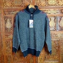 Load image into Gallery viewer, Jeep Men&#39;s Sweater NWT
