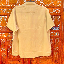 Load image into Gallery viewer, G.H. Bass Men’s Short Sleeve Button Down Shirt NWT

