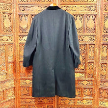 Load image into Gallery viewer, Vintage 1960’s Lord &amp; Taylor Men’s Trench Coat
