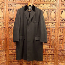 Load image into Gallery viewer, Vintage 1960’s Lord &amp; Taylor Men’s Trench Coat
