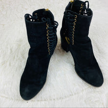 Load image into Gallery viewer, Cynthia Vincent Ankle Boots
