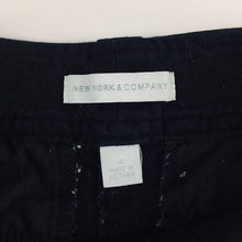 Load image into Gallery viewer, New York &amp; Company Women’s Shorts

