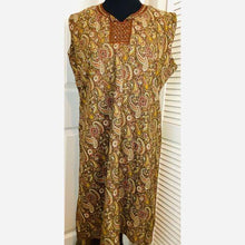 Load image into Gallery viewer, Linen Dress w/beading &amp; Pashmina

