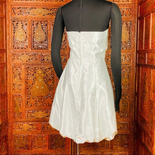 Load image into Gallery viewer, Betsy &amp; Adam by Linda Bernell Cocktail Dress
