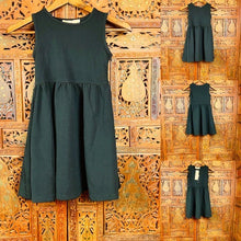 Load image into Gallery viewer, Grace Karin Girls Sleeveless Dress NWT
