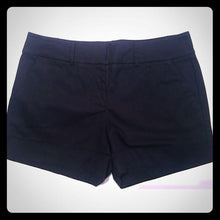 Load image into Gallery viewer, New York &amp; Company Black Short’s
