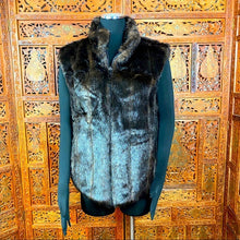 Load image into Gallery viewer, Giacca Gallery Company Reversible Fur Vest
