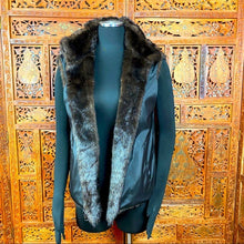Load image into Gallery viewer, Giacca Gallery Company Reversible Fur Vest
