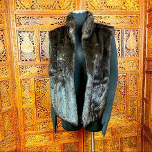 Load image into Gallery viewer, Giacca Gallery Company Reversible Fur Vest
