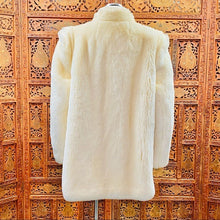 Load image into Gallery viewer, Vintage 80’s Gloria Vanderbilt Jacket Coat
