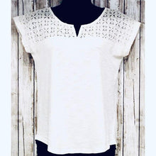 Load image into Gallery viewer, Chaps Denim White Blouse
