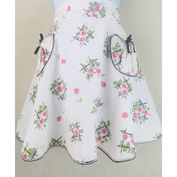 (SOLD) Vintage Apron Half Apron