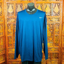 Load image into Gallery viewer, NIKE Men’s DriFit Long Sleeve NWT
