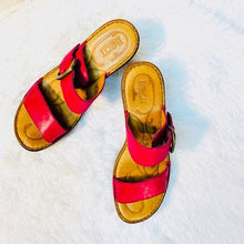 Load image into Gallery viewer, Born Shoes Women’s Leather Strapless Sandals
