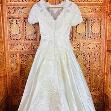 Load image into Gallery viewer, (01) Santa Monica Couture Collection Wedding Gown
