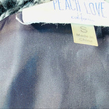 Load image into Gallery viewer, Peach Love Faux Fur Vest
