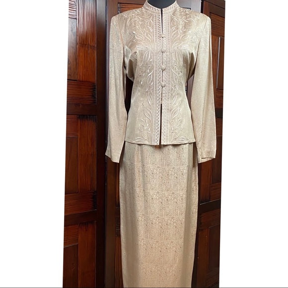 Adrianna Papéll Vintage Silk Suit Embroidered