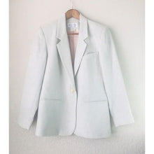 Load image into Gallery viewer, Petite Sophisticate Blazer
