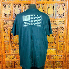 Load image into Gallery viewer, Columbia Sportswear Men’s T-Shirt NWT
