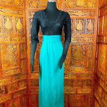 Load image into Gallery viewer, CloColor Women’s Evening Dress NWT
