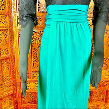 Load image into Gallery viewer, CloColor Women’s Evening Dress NWT
