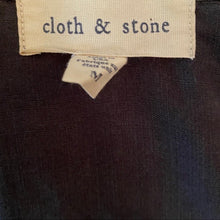 Load image into Gallery viewer, Cloth &amp; Stone Button Down Dress
