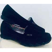 Load image into Gallery viewer, (SOLD) Skechers Relaxed Fit Bikers Shoes
