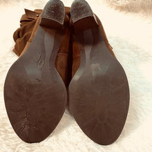 Load image into Gallery viewer, Zara Brown Suede Boots
