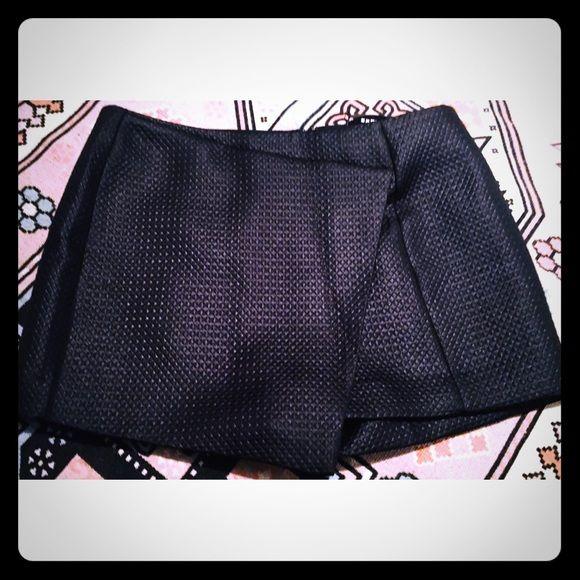 Express Black Skort’s