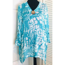 Load image into Gallery viewer, (SOLD) Women’s Bathing Suit Coverup
