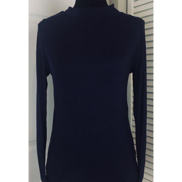 Gap Women’s Mock Turtleneck Top