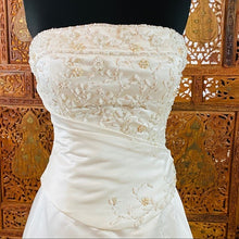 Load image into Gallery viewer, (001) Demetrios Strapless Bridal Gown w/Detachable Train
