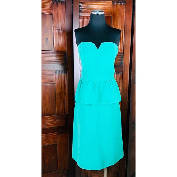 Women’s Strapless Dress