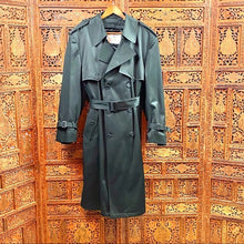Load image into Gallery viewer, London Fog Men’s Towne Trench Coat
