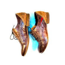 Load image into Gallery viewer, (SOLD) Peruzzi Italian Leather Lace Up Oxfords
