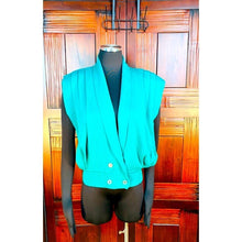 Load image into Gallery viewer, Russ Women’s Sweater Vest Top
