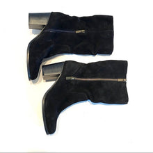 Load image into Gallery viewer, Kenneth Cole Reaction 7 Lady of Mine Suede Boots
