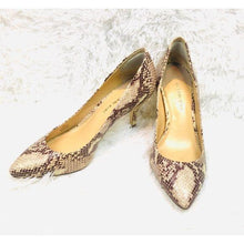 Load image into Gallery viewer, Gianni Binni Women’s Snakeskin Pumps Heels
